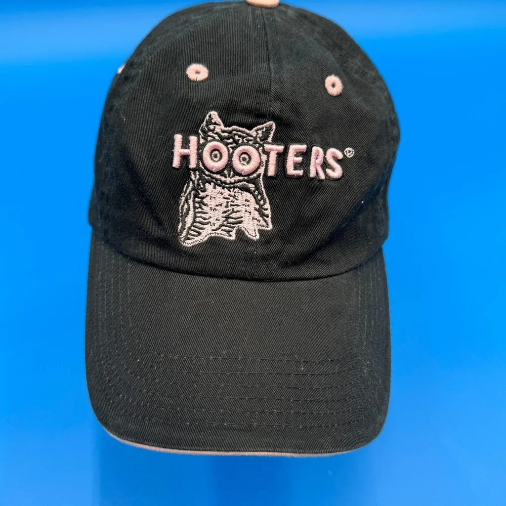 Hooters Tampa Baseball Cap Black Pink Embroidered Owl Logo Adjustable Cotton‎
